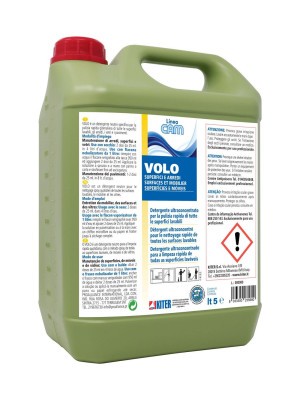VOLO CAM LT 5 KITER Detergente ultraconcentrato per la pulizia rapida di tutte le superfici lavabili e vetri con tappo dosatore